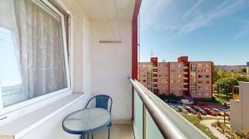 Lodžie - Prodej bytu 3+1 v osobním vlastnictví 75 m², Praha 9 - Černý Most