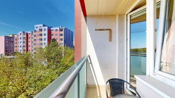 Lodžie - Prodej bytu 3+1 v osobním vlastnictví 75 m², Praha 9 - Černý Most