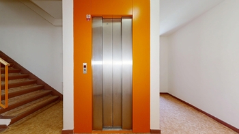 Výtah - Prodej bytu 3+1 v osobním vlastnictví 75 m², Praha 9 - Černý Most