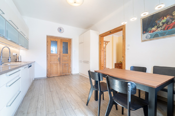Prodej domu 220 m², Kostelec nad Černými lesy