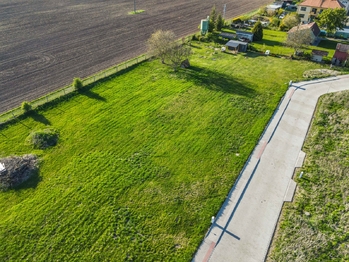 Prodej pozemku 988 m², Vykáň