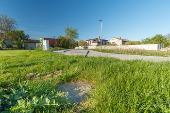 Prodej pozemku 988 m², Vykáň