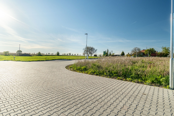 Prodej pozemku 988 m², Vykáň