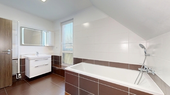 Koupelna - Prodej domu 155 m², Nehvizdy