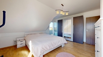 Pokoj - Prodej domu 155 m², Nehvizdy