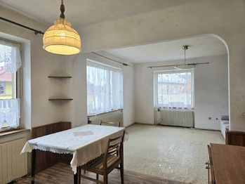 Prodej domu 180 m², Měcholupy