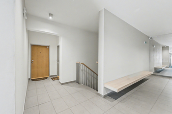Prodej bytu 1+kk v osobním vlastnictví 35 m², Praha 5 - Hlubočepy