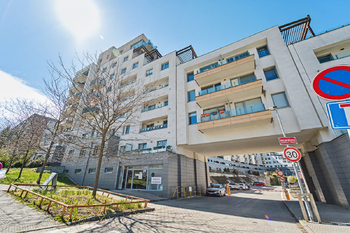 Prodej bytu 1+kk v osobním vlastnictví 35 m², Praha 5 - Hlubočepy