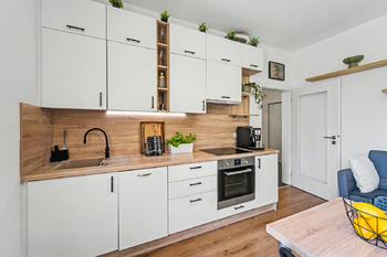 Prodej bytu 1+kk v osobním vlastnictví 35 m², Praha 5 - Hlubočepy