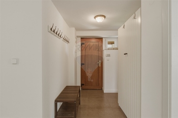 vstup 1. apartmán - Prodej chaty / chalupy 150 m², Slapy