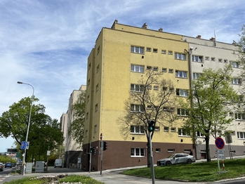 Pronájem bytu 1+kk v osobním vlastnictví 31 m², Praha 6 - Břevnov
