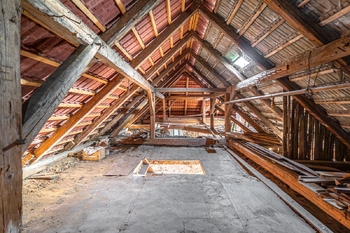 Půda. - Prodej domu 77 m², Vydří