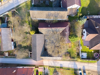 Pohled z ptačí perspektivy. - Prodej domu 77 m², Vydří
