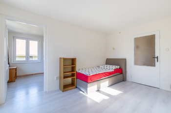 pokoj v podkroví - Prodej domu 120 m², Janov