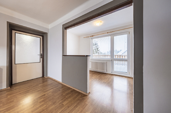 Prodej nájemního domu 200 m², Blatno