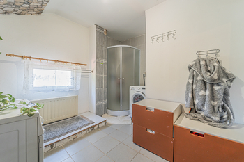 Pronájem domu 196 m², Praha 6 - Lysolaje