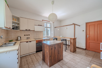 Prodej domu 460 m², Kořenov