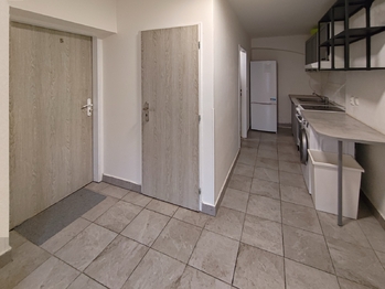 Pronájem domu 164 m², Drahelčice