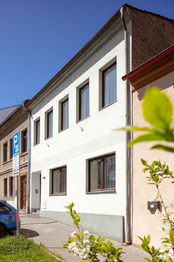 uliční pohled - Prodej kancelářských prostor 193 m², Hořovice