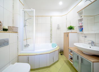 koupelna - Prodej kancelářských prostor 193 m², Hořovice