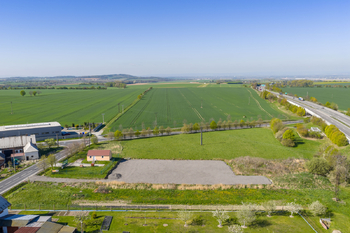 Prodej pozemku 3714 m², Přáslavice