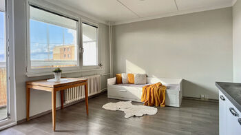 Pronájem bytu 1+kk v osobním vlastnictví 34 m², Praha 8 - Troja