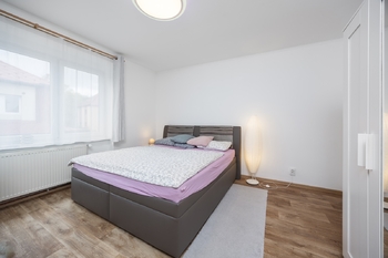 Prodej bytu 3+1 v osobním vlastnictví 71 m², Praha 6 - Suchdol