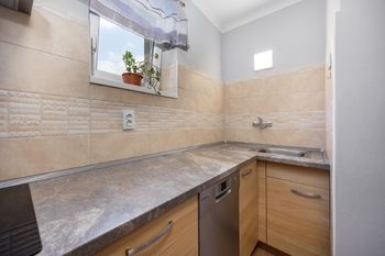 Prodej bytu 3+1 v osobním vlastnictví 71 m², Praha 6 - Suchdol