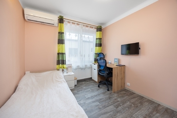 Prodej bytu 3+1 v osobním vlastnictví 71 m², Praha 6 - Suchdol
