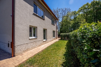 Prodej bytu 3+1 v osobním vlastnictví 71 m², Praha 6 - Suchdol