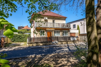 Prodej bytu 3+1 v osobním vlastnictví 71 m², Praha 6 - Suchdol