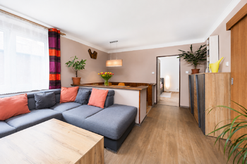 Prodej bytu 3+1 v osobním vlastnictví 71 m², Praha 6 - Suchdol
