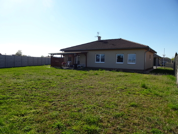 Prodej domu 146 m², Hostěradice