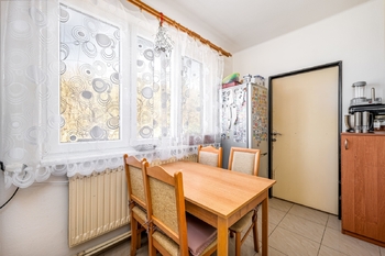 Prodej bytu 4+1 v osobním vlastnictví 82 m², Bezdědovice