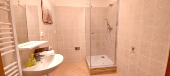 Pronájem bytu 1+kk v osobním vlastnictví 33 m², Praha 10 - Horní Měcholupy