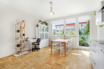 Prodej bytu 3+1 v osobním vlastnictví 72 m², Praha 5 - Hlubočepy