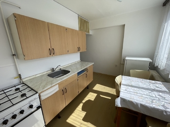 kuchyně s jídelním koutem - Pronájem bytu 2+1 v osobním vlastnictví 52 m², Poděbrady