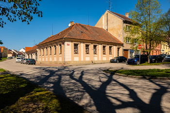 Prodej obchodních prostor, Lišov