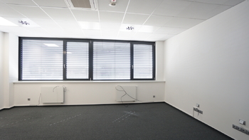 Pronájem kancelářských prostor 416 m², Praha 9 - Vysočany