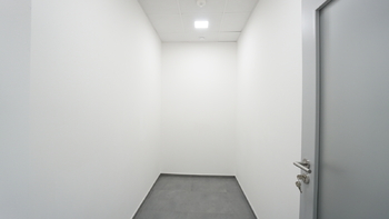 Pronájem kancelářských prostor 416 m², Praha 9 - Vysočany