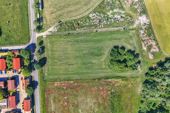 Prodej pozemku 10000 m², Štúrovo