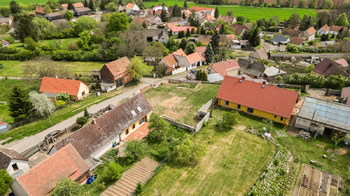 Prodej pozemku 842 m², Holedeč