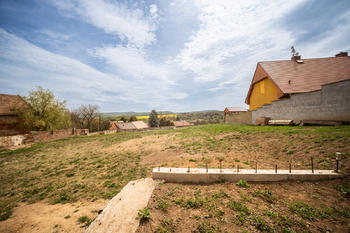 Prodej pozemku 842 m², Holedeč
