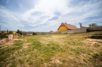Prodej pozemku 842 m², Holedeč