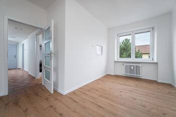Pronájem bytu 3+1 v družstevním vlastnictví 75 m², Praha 9 - Čakovice