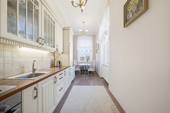 Prodej bytu 2+1 v osobním vlastnictví 77 m², Karlovy Vary