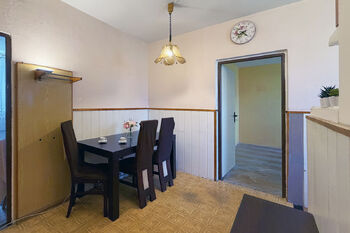 Jídelní kout v předsíni - Prodej bytu 3+1 v osobním vlastnictví 67 m², Chodov