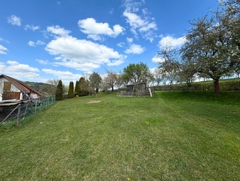 Prodej pozemku 950 m², Huslenky