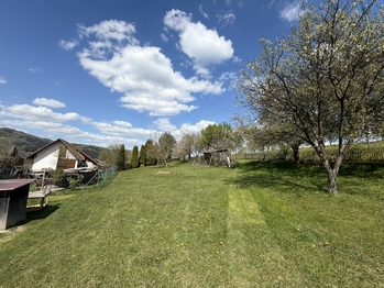 Prodej pozemku 950 m², Huslenky