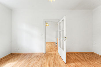 Prodej bytu 1+1 v osobním vlastnictví 45 m², Praha 6 - Břevnov